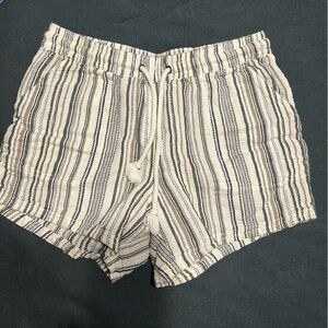 Striped linen shorts
